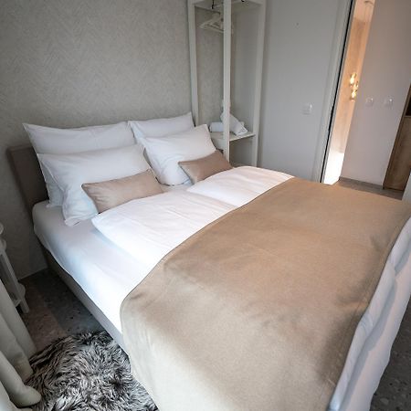 Apartments Kras 24 With Pool Sežana エクステリア 写真