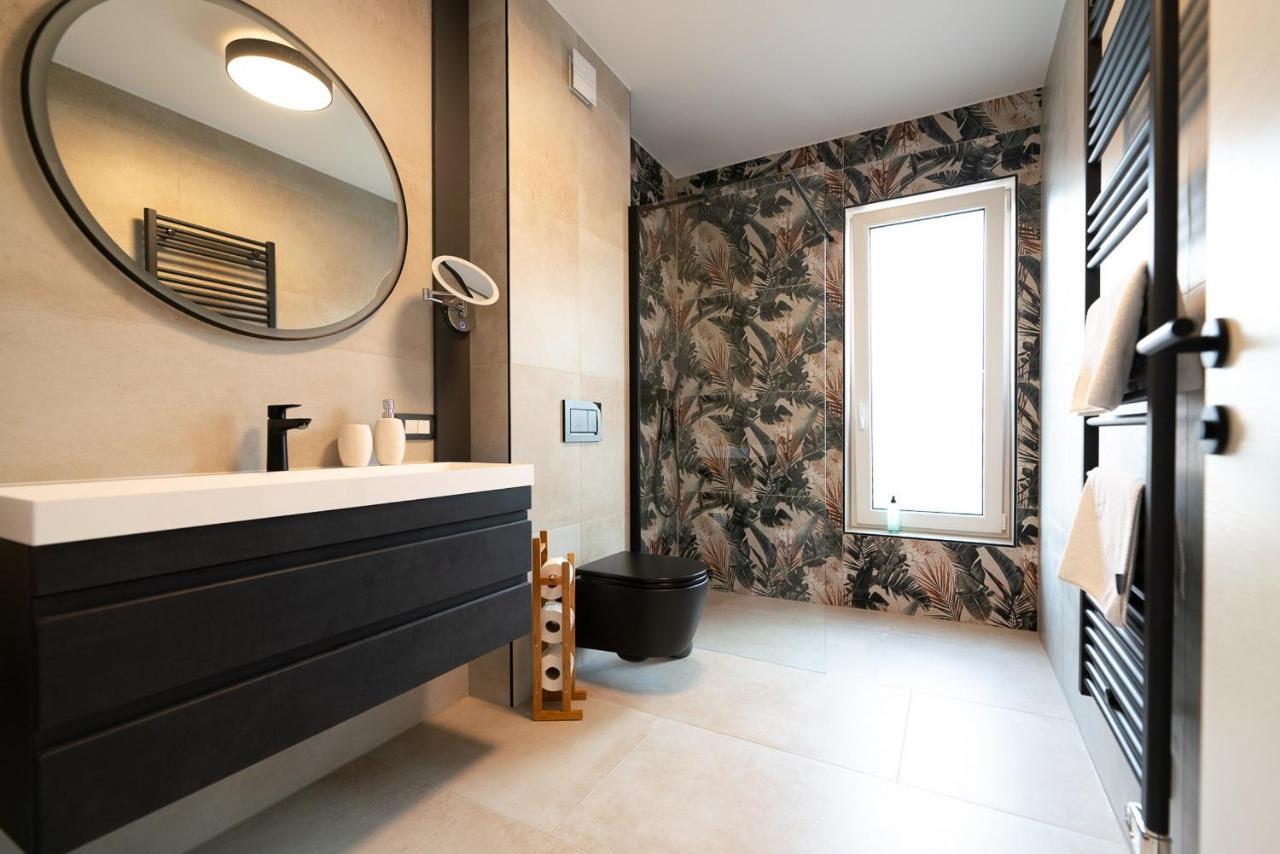 Apartments Kras 24 With Pool Sežana エクステリア 写真