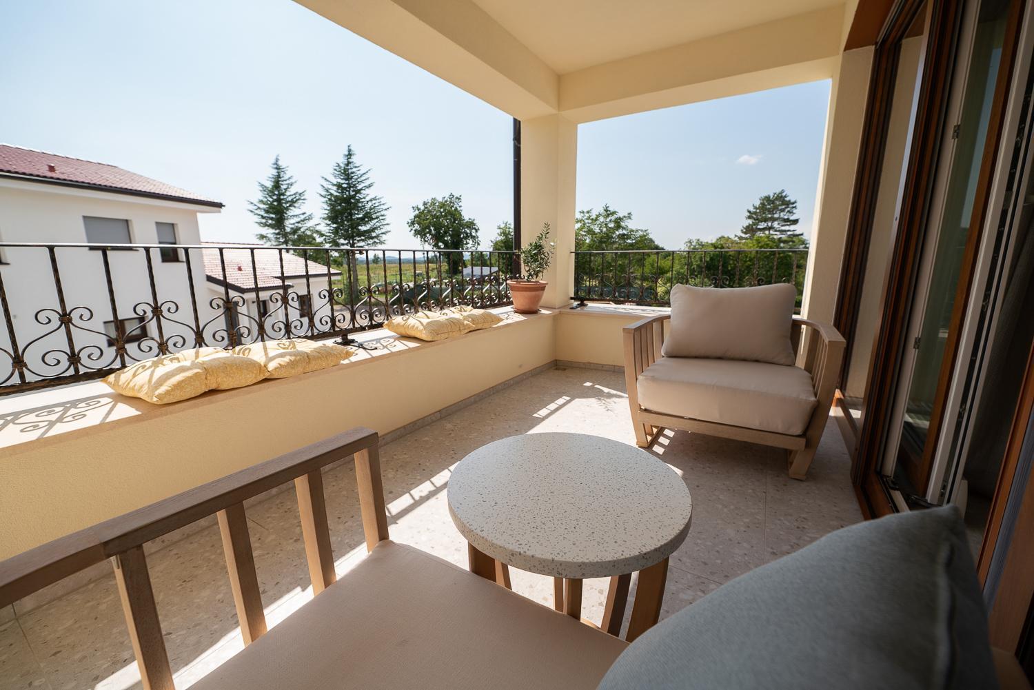 Apartments Kras 24 With Pool Sežana エクステリア 写真