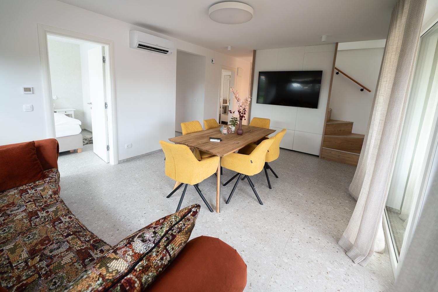 Apartments Kras 24 With Pool Sežana エクステリア 写真